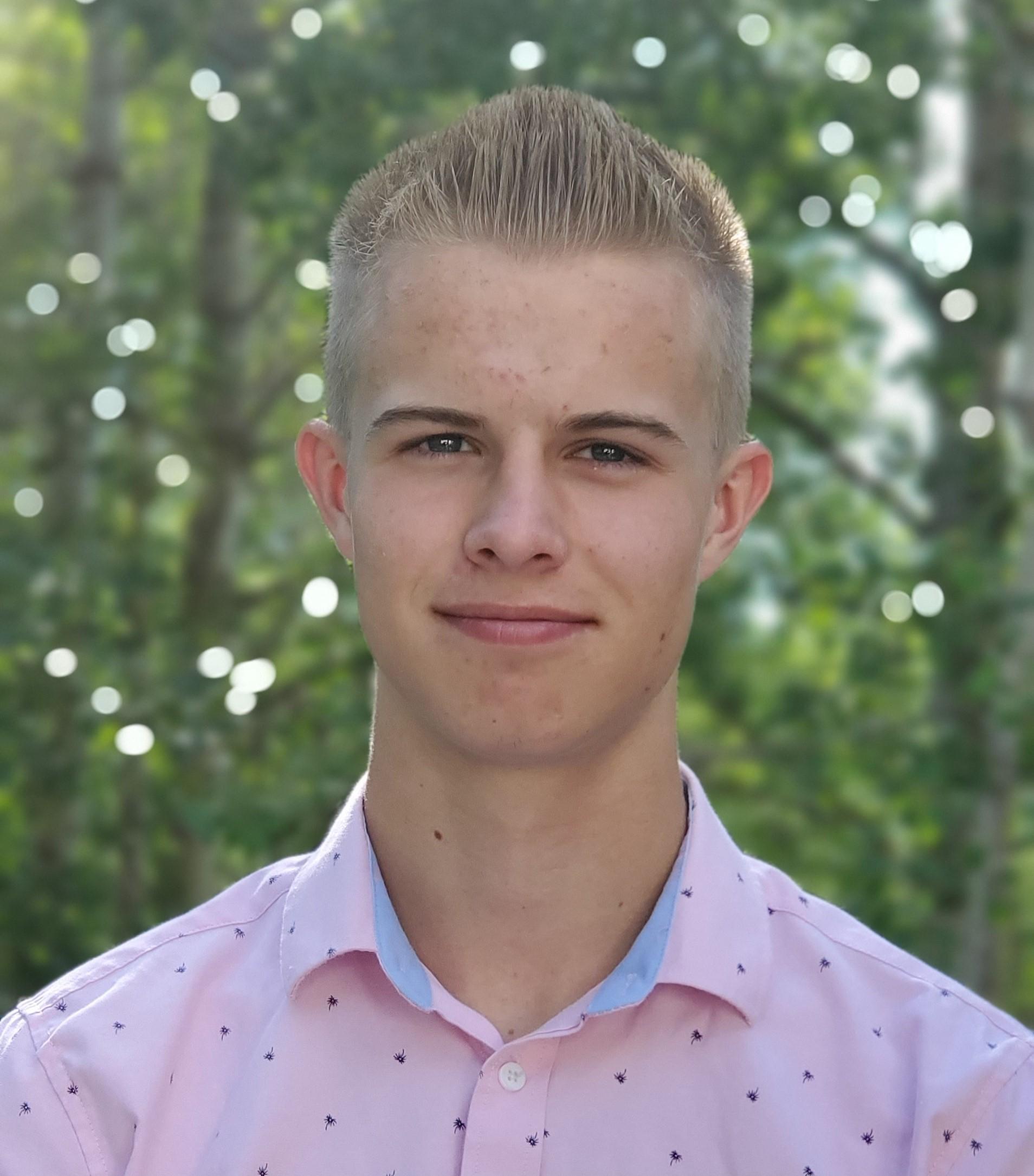 two-eips-students-attend-first-minister-s-youth-council-meeting-elk